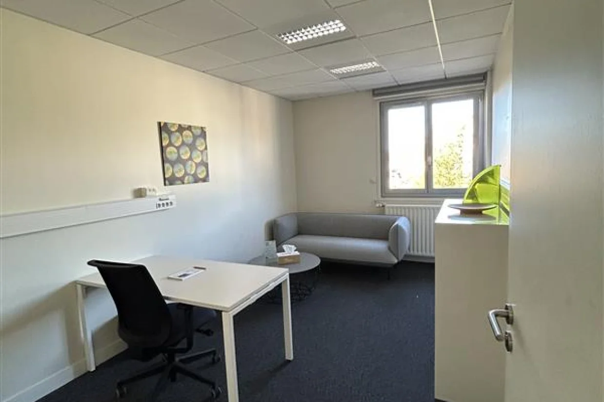 Bureau privé - 60000 - 4 postes - 1036€