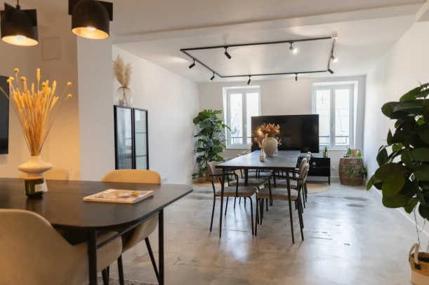 Espace indépendant - 75002 - 6 postes - 2940€