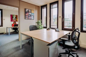 Bureau privé - 31670 - 3 postes - 1280€