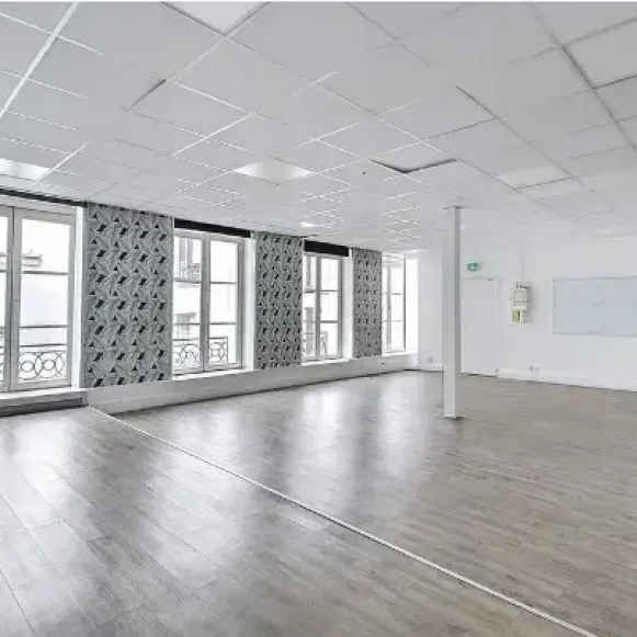 Espace indépendant 125 m² 20 postes Location bureau Rue d'Aboukir Paris 75002 - photo 2