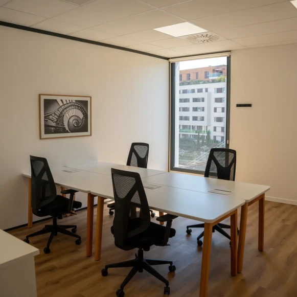 Bureau privé 6 m² 1 poste Location bureau Rue Isabelle Eberhardt Montpellier 34000 - photo 4