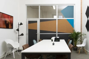 Open Space - 37000 - 10 postes - 209€