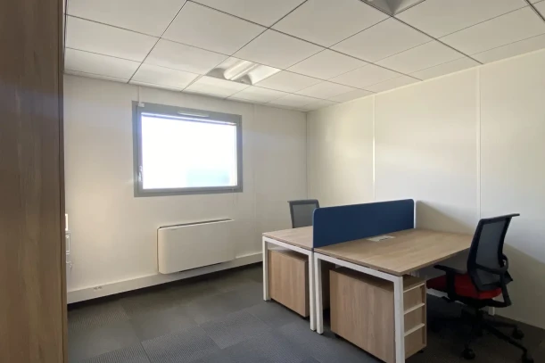 Bureau privé - 92000 - 2 postes - 760€