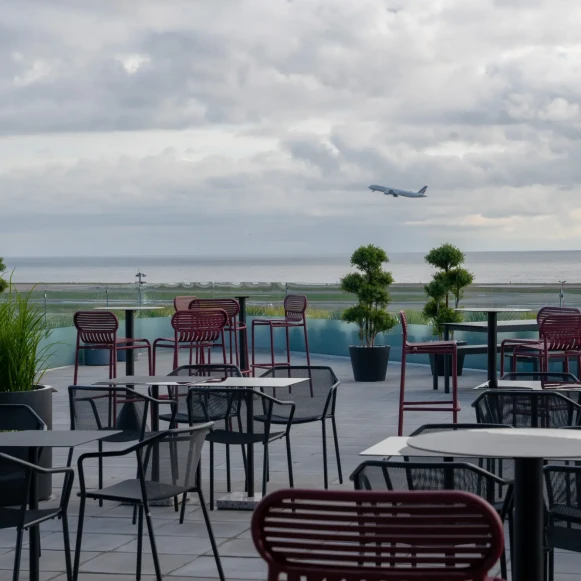 Bureau privé 12 m² 2 postes Coworking Promenade des Anglais Nice 06200 - photo 10