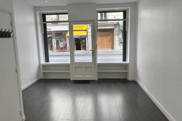 Espace indépendant - 75011 - 6 postes - 1750€