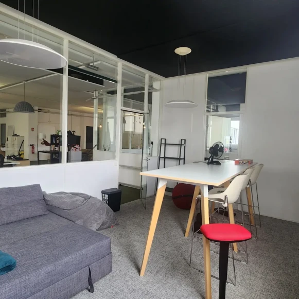 Bureau privé 25 m² 5 postes Location bureau Rue Jean Bleuzen Vanves 92170 - photo 4