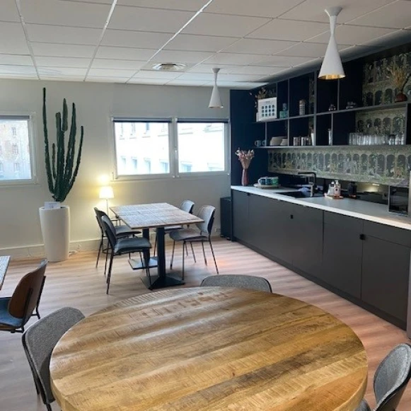 Open Space  5 postes Location bureau Avenue Carnot Nantes 44000 - photo 12