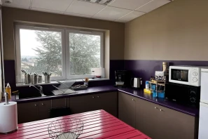 Open Space - 16710 - 15 postes - 200€