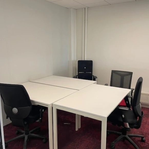Bureau privé 10 m² 3 postes Coworking Boulevard Exelmans Paris 75016 - photo 1