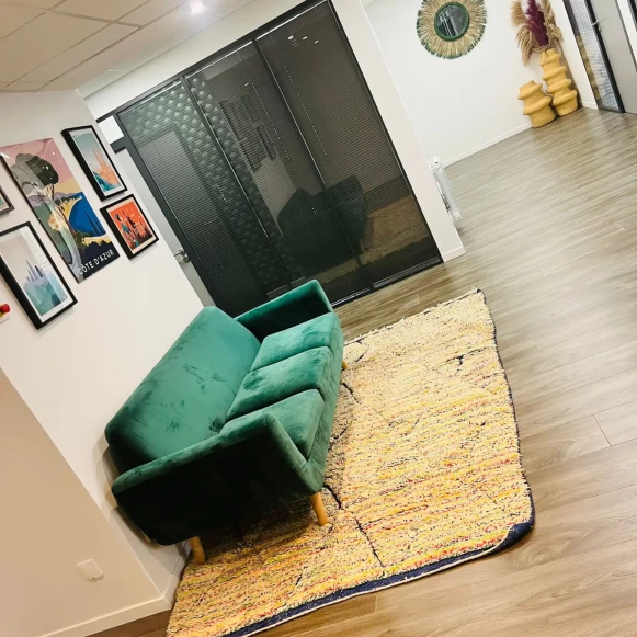 Bureau privé 27 m² 5 postes Location bureau Quai du Docteur Dervaux Asnières-sur-Seine 92600 - photo 2