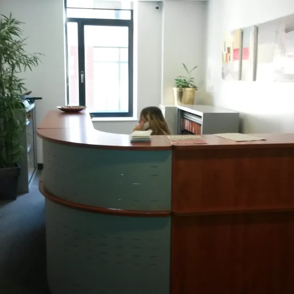 Bureau privé 11 m² 2 postes Coworking Chemin du Moulin Carron Dardilly 69570 - photo 3