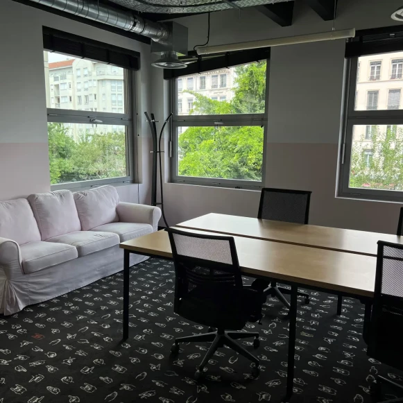 Bureau privé 80 m² 22 postes Coworking Cours Lafayette  -3E-Arrondissement Lyon 69003 - photo 1