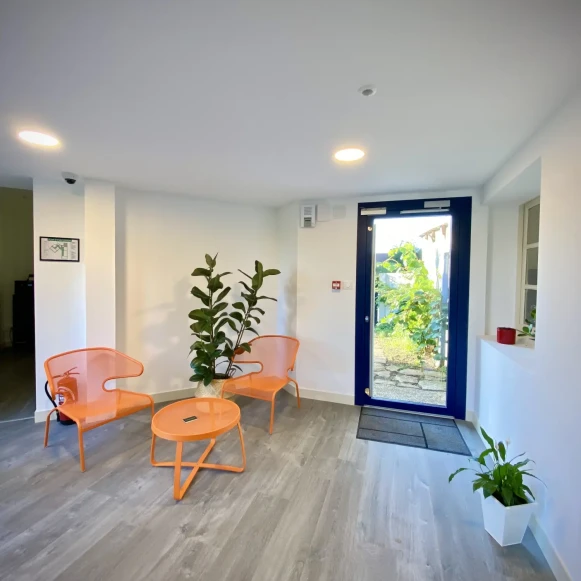 Open Space  8 postes Coworking Rue Marcellin Berthelot Nuits-Saint-Georges 21700 - photo 3