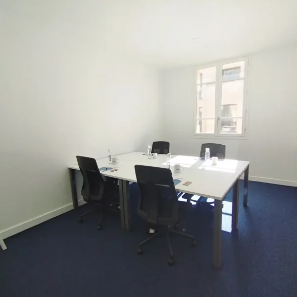 Bureau privé 16 m² 3 postes Location bureau Rue de la Terrasse Paris 75017 - photo 1