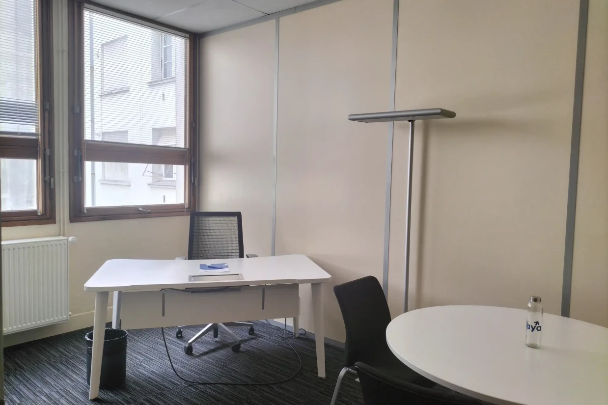 Bureau privé - 44000 - 1 poste - 880€