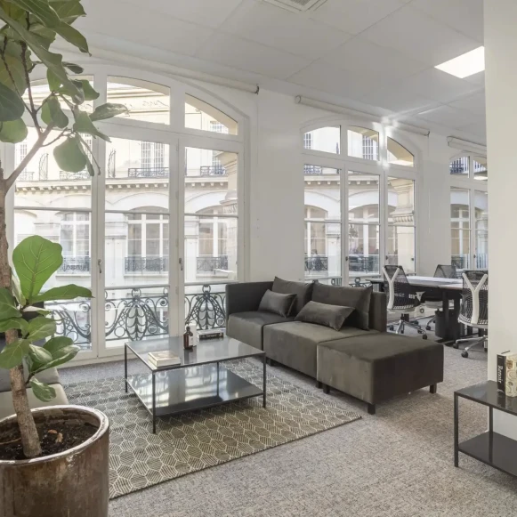 Bureau privé 19 m² 7 postes Location bureau Avenue de la République Paris 75011 - photo 1