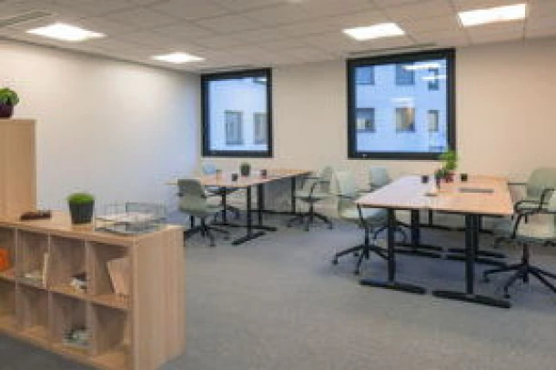 Bureau privé - 92500 - 4 postes - 1380€