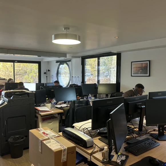 Open Space  30 postes Coworking Quai du 4 Septembre Boulogne-Billancourt 92100 - photo 1