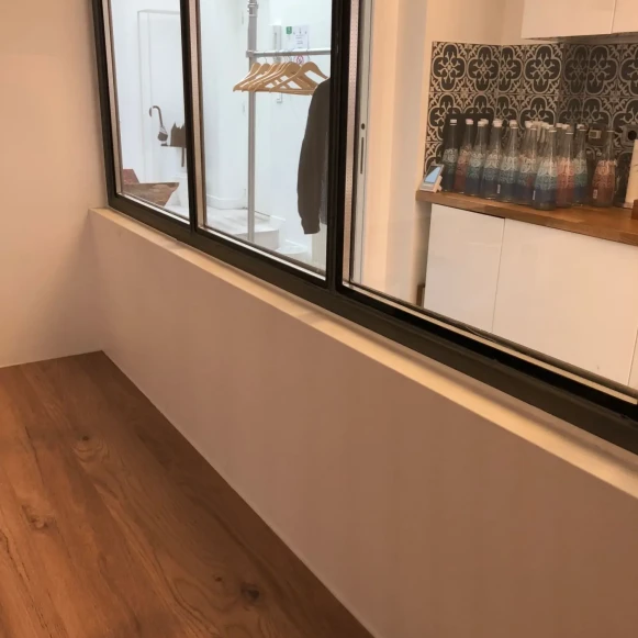 Bureau privé 15 m² 4 postes Coworking Rue de Sévigné Paris 75003 - photo 5