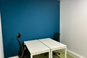 Bureau privé - 49000 - 3 postes - 542€
