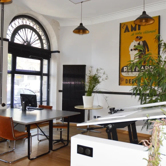 Open Space  4 postes Coworking Boulevard Saint-Louis Le Puy-en-Velay 43000 - photo 3