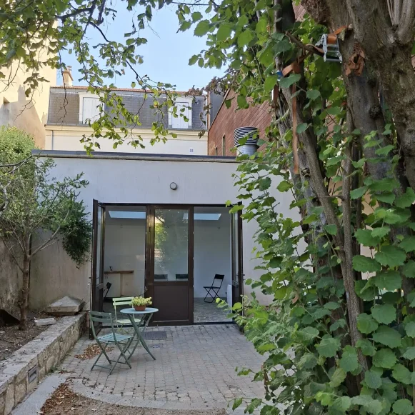 Bureau privé 25 m² 5 postes Location bureau Boulevard de Vincennes Fontenay-sous-Bois 94120 - photo 3