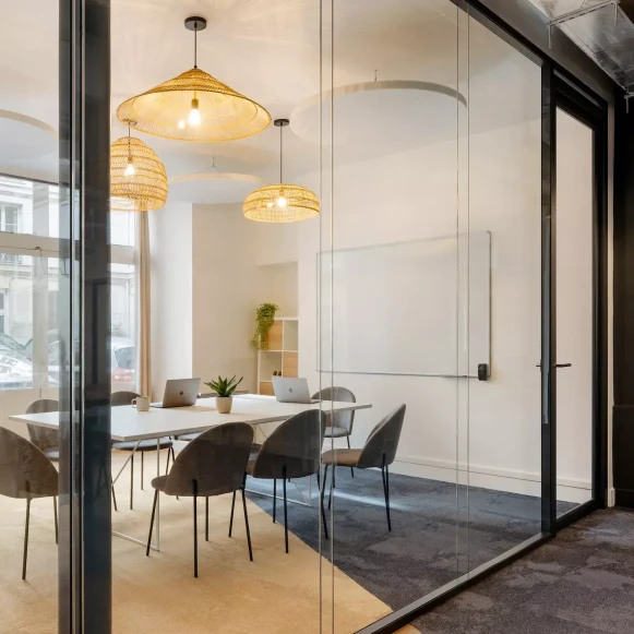 Espace indépendant 370 m² 70 postes Location bureau Rue des Petites Écuries Paris 75010 - photo 8