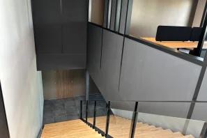 Open Space - 69200 - 4 postes - 250€