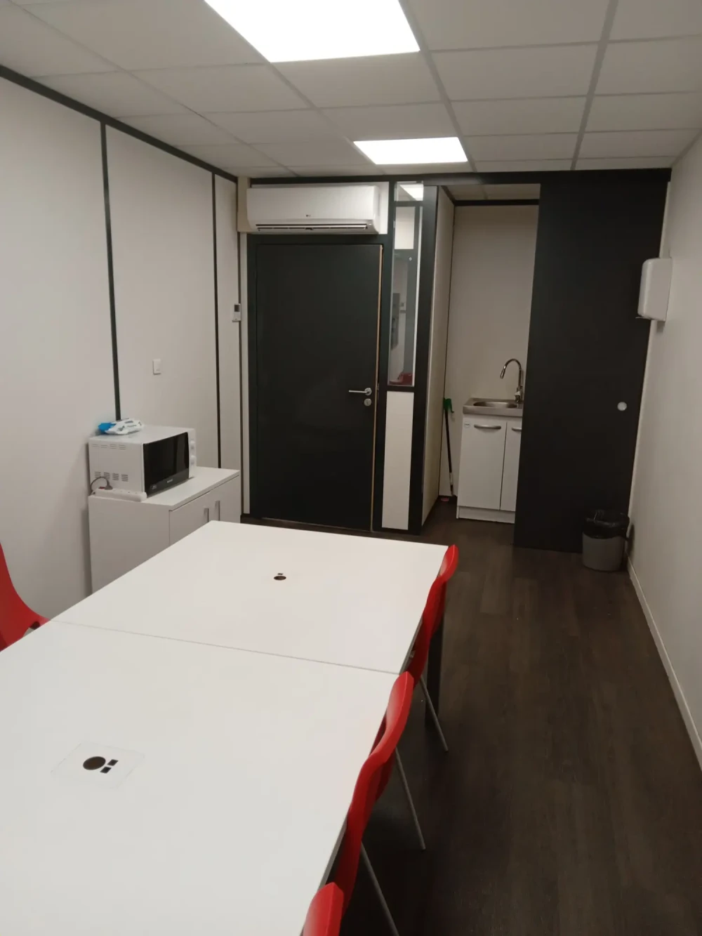 Bureau privé - 93400 - 1 poste - 590€