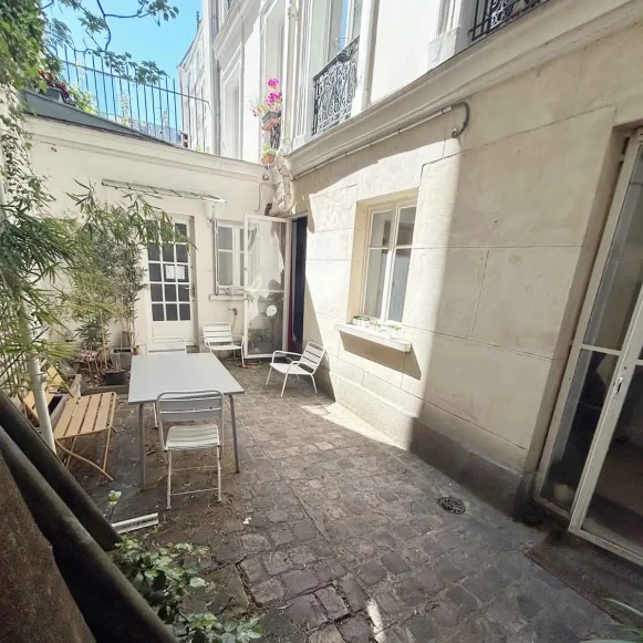 Bureau privé 25 m² 6 postes Location bureau Avenue Trudaine Paris 75009 - photo 7