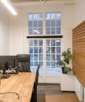 Bureau privé - 75004 - 3 postes - 1463€
