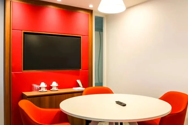 Bureau privé - 78180 - 5 postes - 2925€