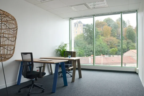 Bureau privé - 59000 - 2 postes - 936€