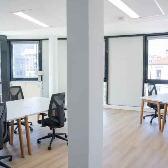 Bureau privé 22 m² 5 postes Coworking Cours Lafayette Lyon 69006 - photo 10