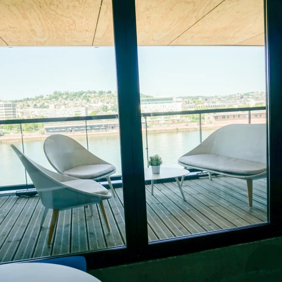 Bureau privé 150 m² 18 postes Coworking Allée François Mitterrand Rouen 76100 - photo 2