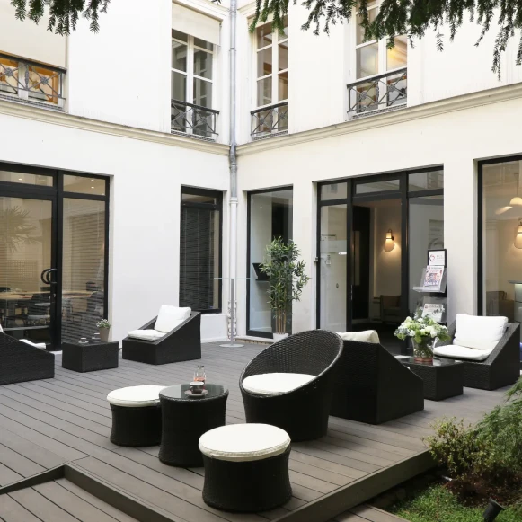Bureau privé 16 m² 3 postes Coworking Rue Cambon Paris 75001 - photo 7
