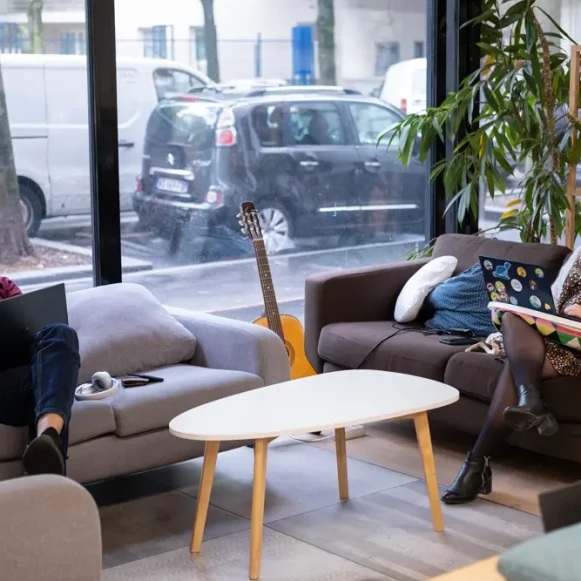 Bureau privé 70 m² 10 postes Coworking Rue Francis de Pressensé Villeurbanne 69100 - photo 7