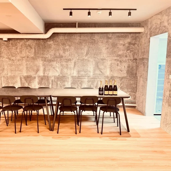 Espace indépendant 130 m² 20 postes Location bureau Rue Mathurin Régnier Paris 75015 - photo 3