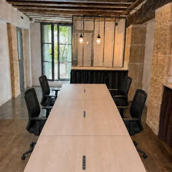 Espace indépendant 70 m² 11 postes Coworking Rue de Montmorency Paris 75003 - photo 1