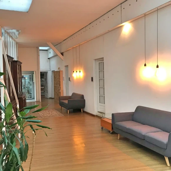 Bureau privé 16 m² 4 postes Location bureau Rue Saint-Antoine Paris 75004 - photo 6