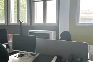 Open Space - 72100 - 8 postes - 210€