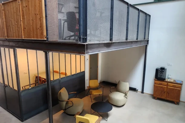 Bureau privé - 69600 - 6 postes - 1600€