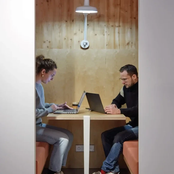 Bureau privé 17 m² 4 postes Coworking Impasse Lamier Paris 75011 - photo 8