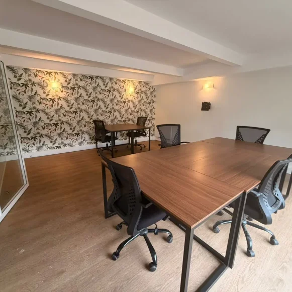 Espace indépendant 75 m² 12 postes Location bureau Rue Marcadet Paris 75018 - photo 1