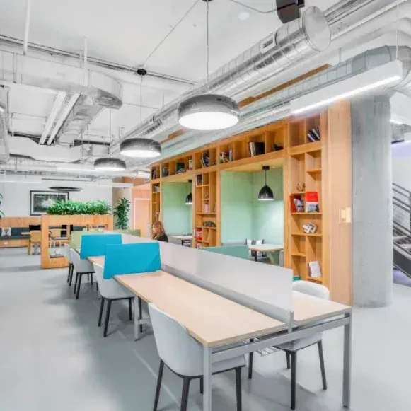 Bureau privé 4 m² 1 poste Location bureau Rue de la Milletière Tours 37100 - photo 2