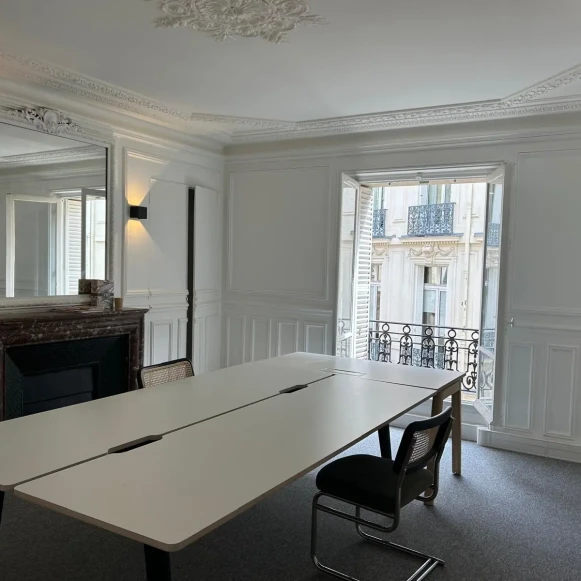 Espace indépendant 175 m² 27 postes Location bureau Rue d'Argenteuil Paris 75001 - photo 8
