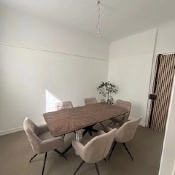 Bureau privé 11 m² 2 postes Location bureau Rue de Naples Paris 75008 - photo 8