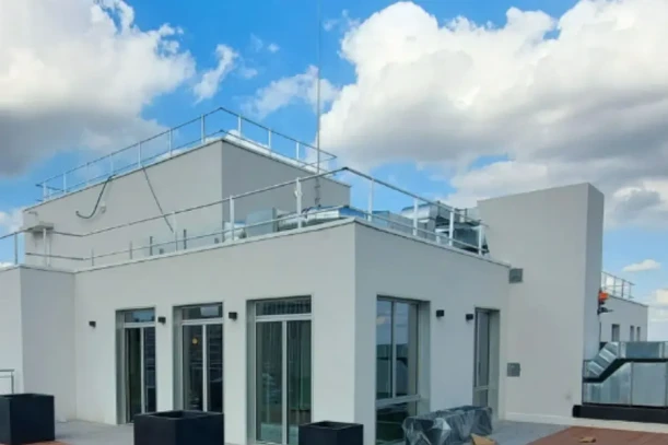 Espace indépendant - 75013 - 125 postes - 70688€