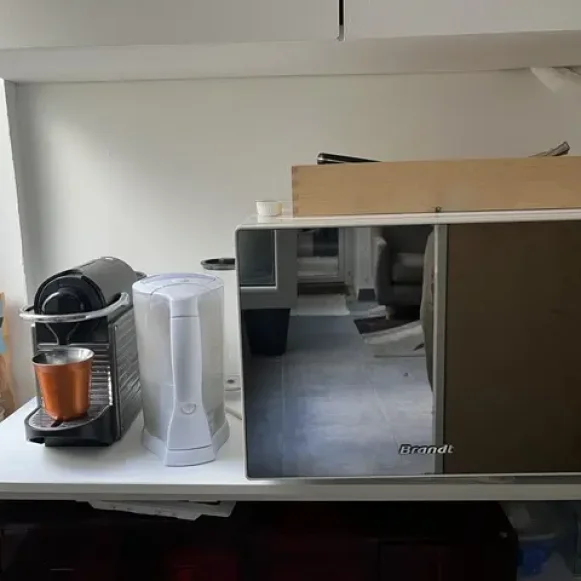 Bureau privé 10 m² 2 postes Coworking Rue Meslay Paris 75003 - photo 1
