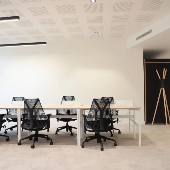 Espace indépendant 785 m² 90 postes Location bureau Rue du Louvre Paris 75002 - photo 1